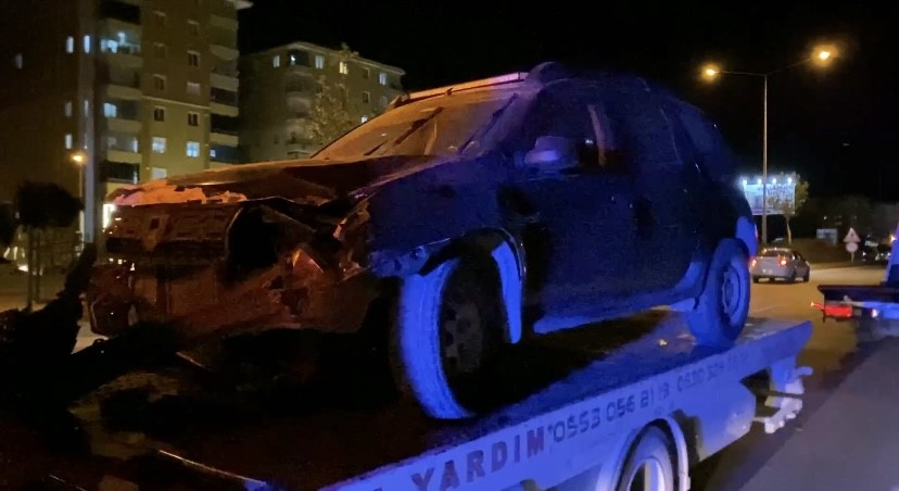 Kaza, gece saatlerinde Çevreyolu Bulvarı'nda meydana geldi (3)