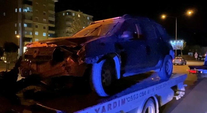 Kaza, gece saatlerinde Çevreyolu Bulvarı'nda meydana geldi (3)