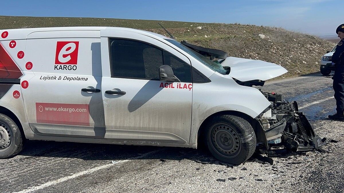 Kaza, Sungurlu Alaca yol ayrımında meydana geldi (2)