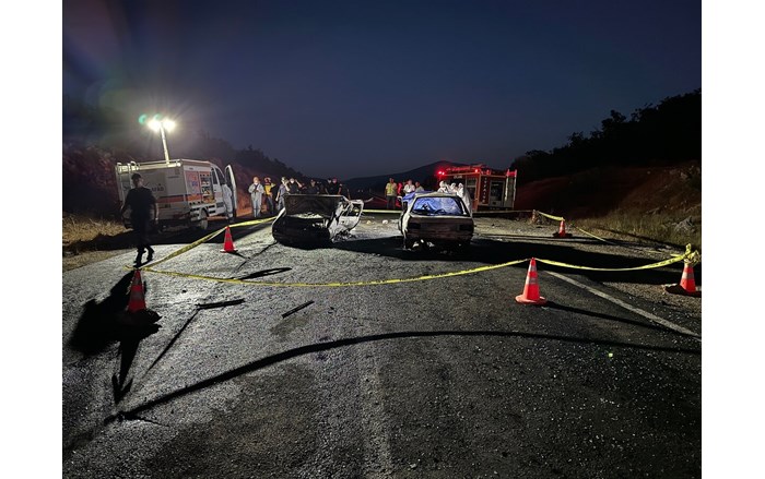 Kazada 3 kişi hayatını kaybetti, 5 kişi yaralandı (4)