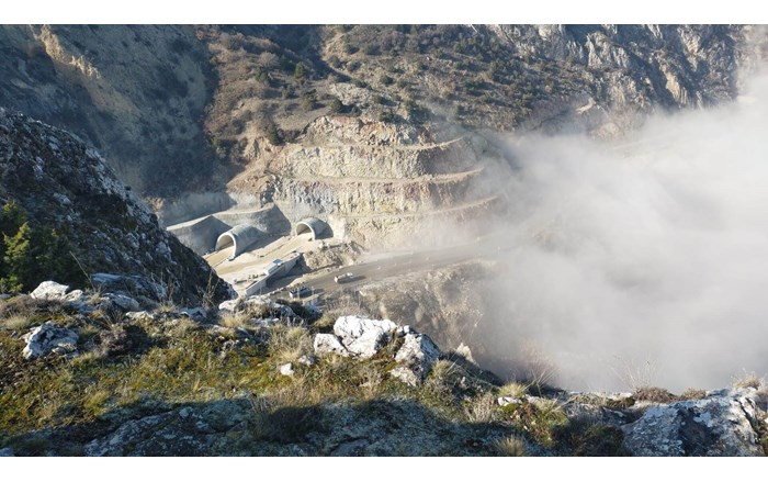 Kırkdilim geçidi sise büründü