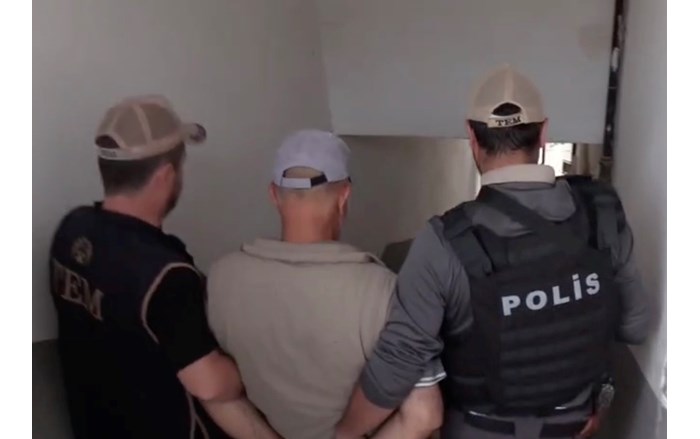 Kırmızı bültenle aranan terörist Çorum'da yakalandı (2)