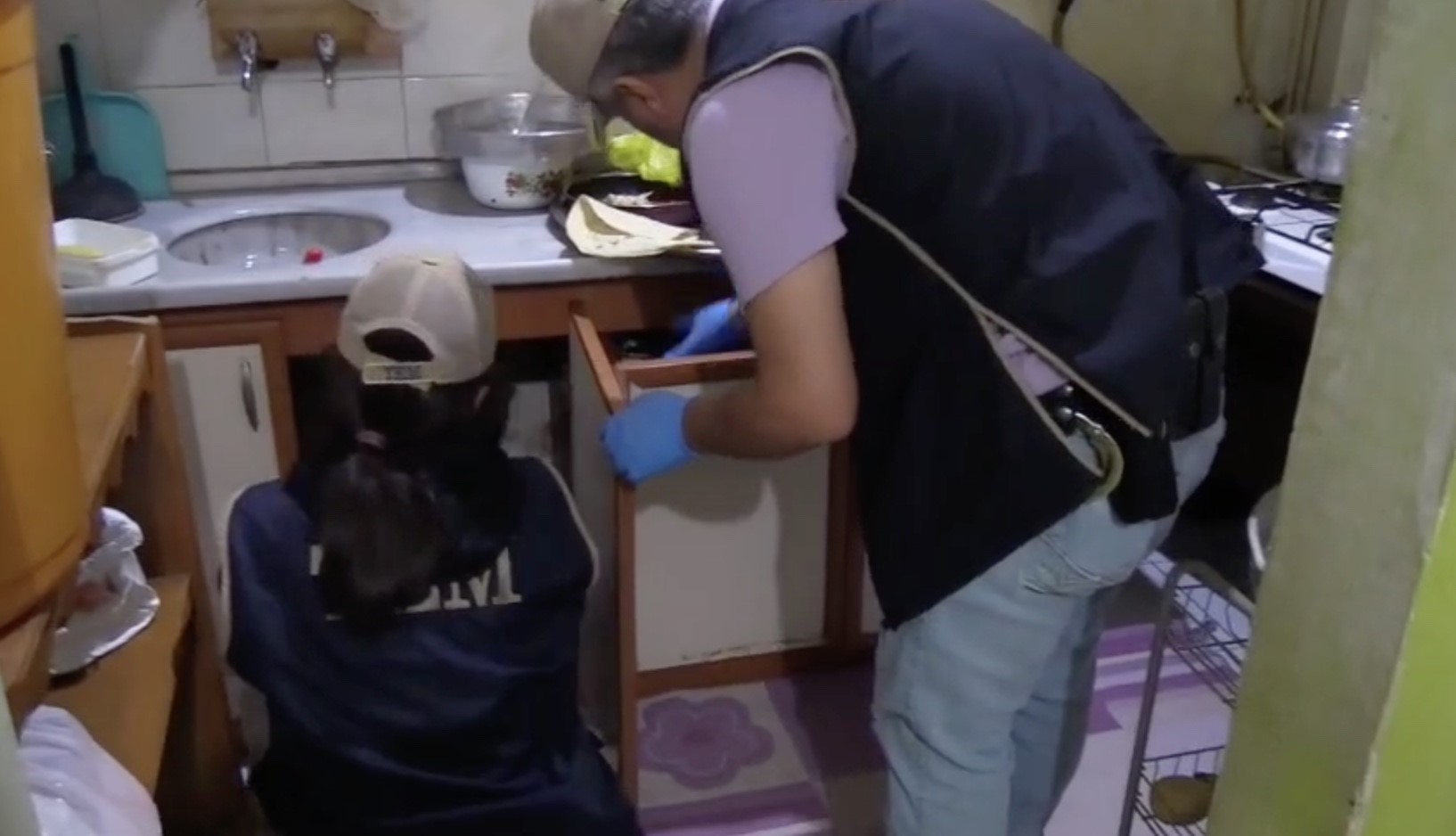 Kırmızı bültenle aranan terörist Çorum'da yakalandı (3)