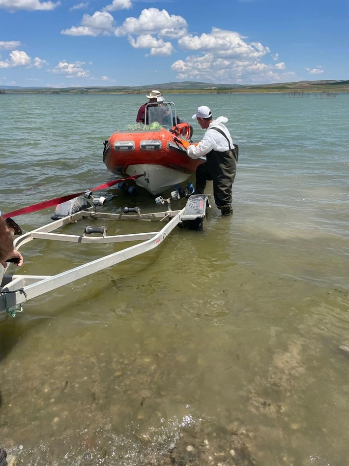 Koçhisar Barajı’ndan 2 bin 600 metre uzunluğunda ağ ele geçirildi (1)