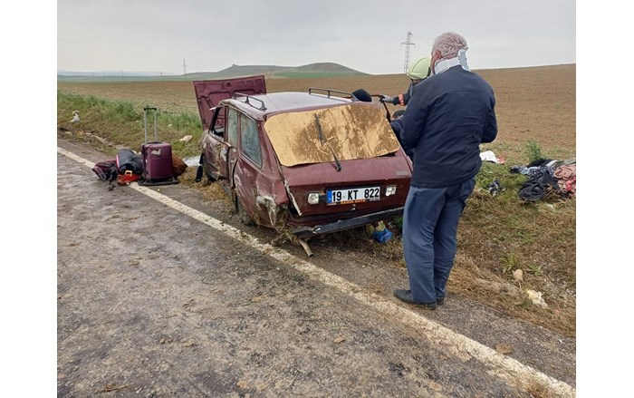 Kontrolden çıkan otomobilin takla attığı kazada 1’i çocuk 6 kişi yaralandı (2)