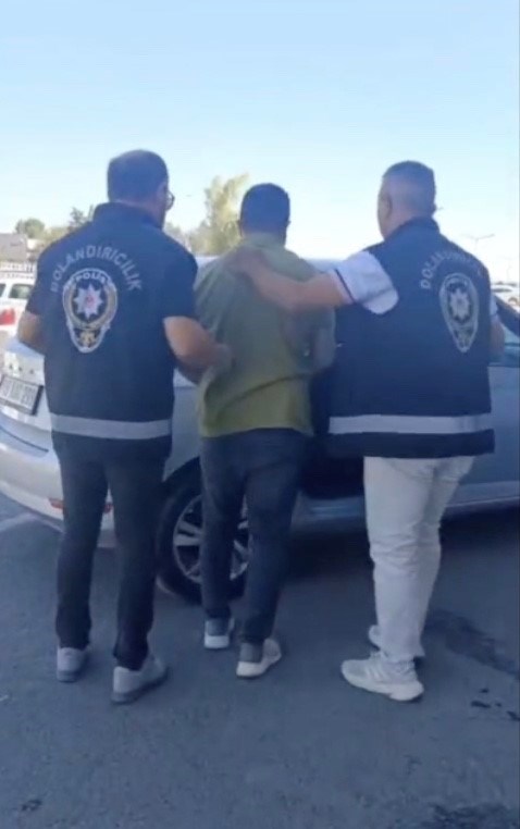 Mahkemeye çıkarılan şüpheliler tutuklanarak cezaevine gönderildi