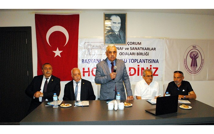 Manavgat’ta düzenlenen toplantıda esnafın ve odaların sorunları masaya yatırıldı (1)