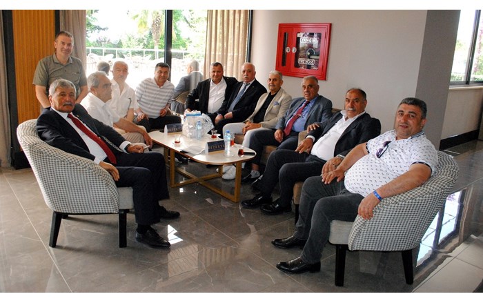 Manavgat’ta düzenlenen toplantıda esnafın ve odaların sorunları masaya yatırıldı (2)