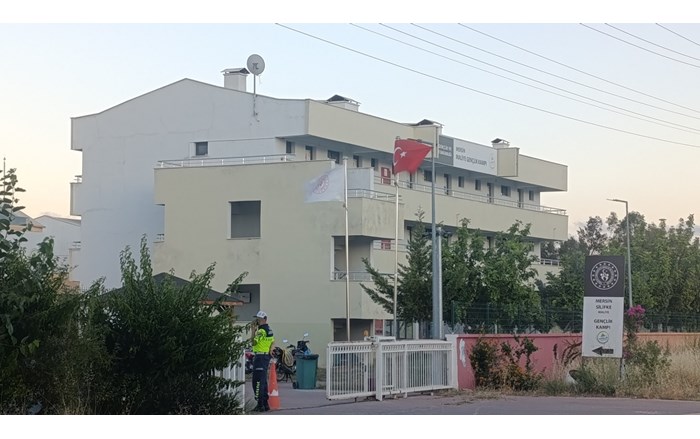 Mersin'de kampta meydana gelen ve 2 öğrencinin hayatını kaybettiği olayda vefat edenlerin sayısı 3'e yükseldi (3)