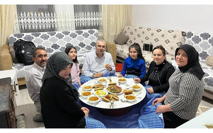 Milletvekili Ahlatcı, Şenel ailesinin konuğu oldu (1)