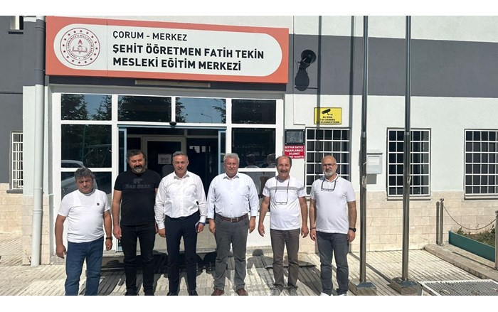 Milletvekili Tahtasız, Şehit Öğretmen Fatih Tekin Mesleki Eğitim Merkezini ziyaret etti