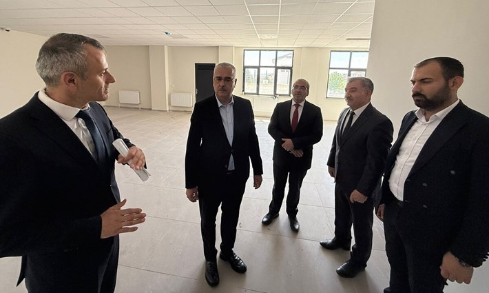Milletvekili Yusuf Ahlatcı, inşaatları devam eden okullarda inceleme yaptı (2)