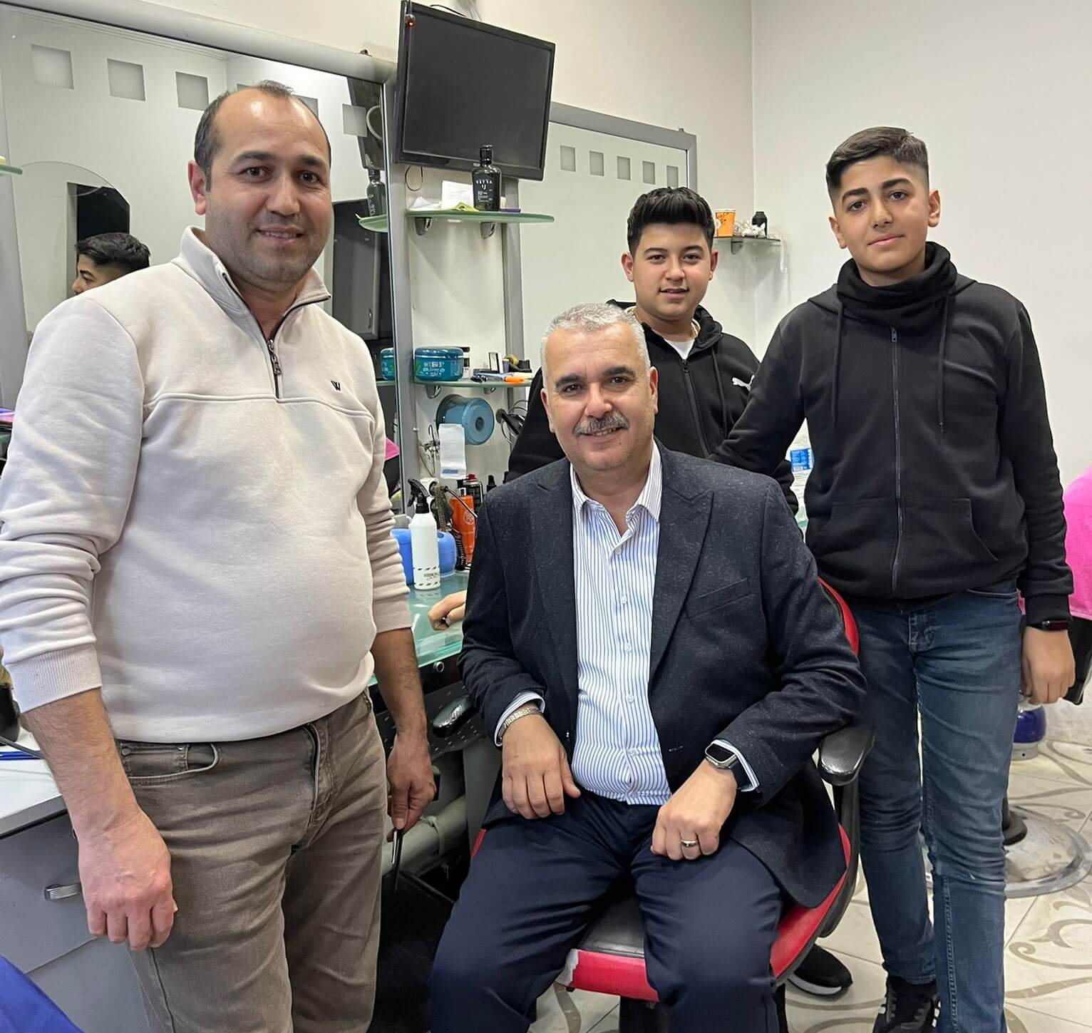 Milletvekili Yusuf Ahlatcı, vatandaş ve esnafla sıcak diyalog kurdu (4)