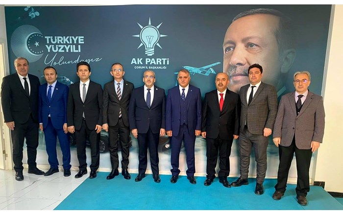 Milli Eğitim Müdürü Cemil Çağlar ve Şube Müdürlerinin AK Parti ziyareti (1)