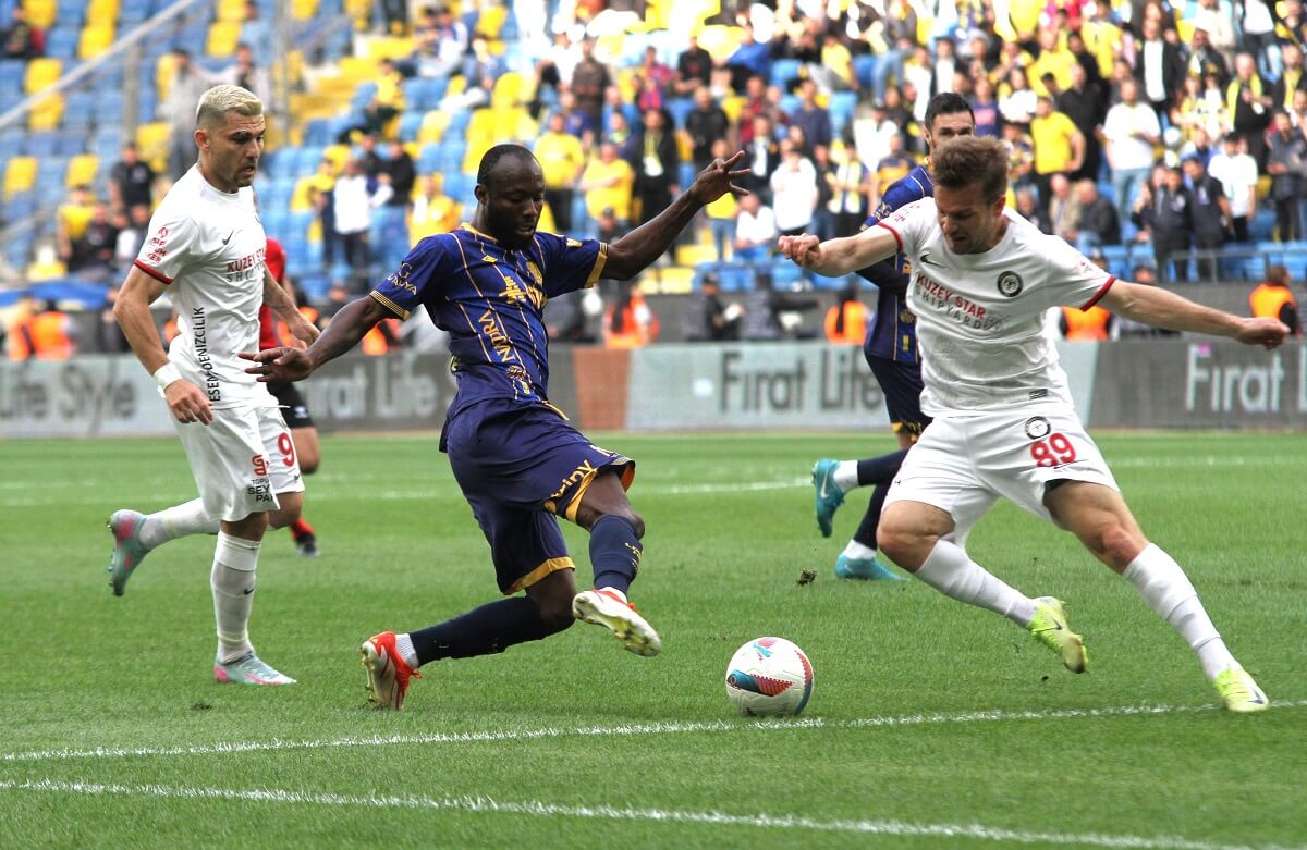 MKE Ankaragücü, sahasında karşılaştığı Çorum FK’yı 1 0 mağlup etti (1)
