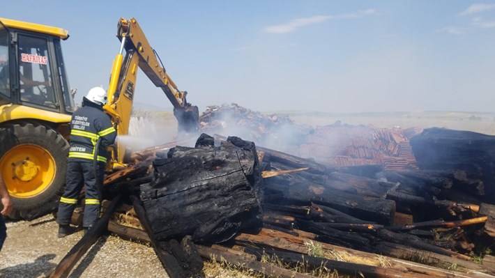 Olay, Alaca ilçesindeki ağaç pazarında meydana geldi