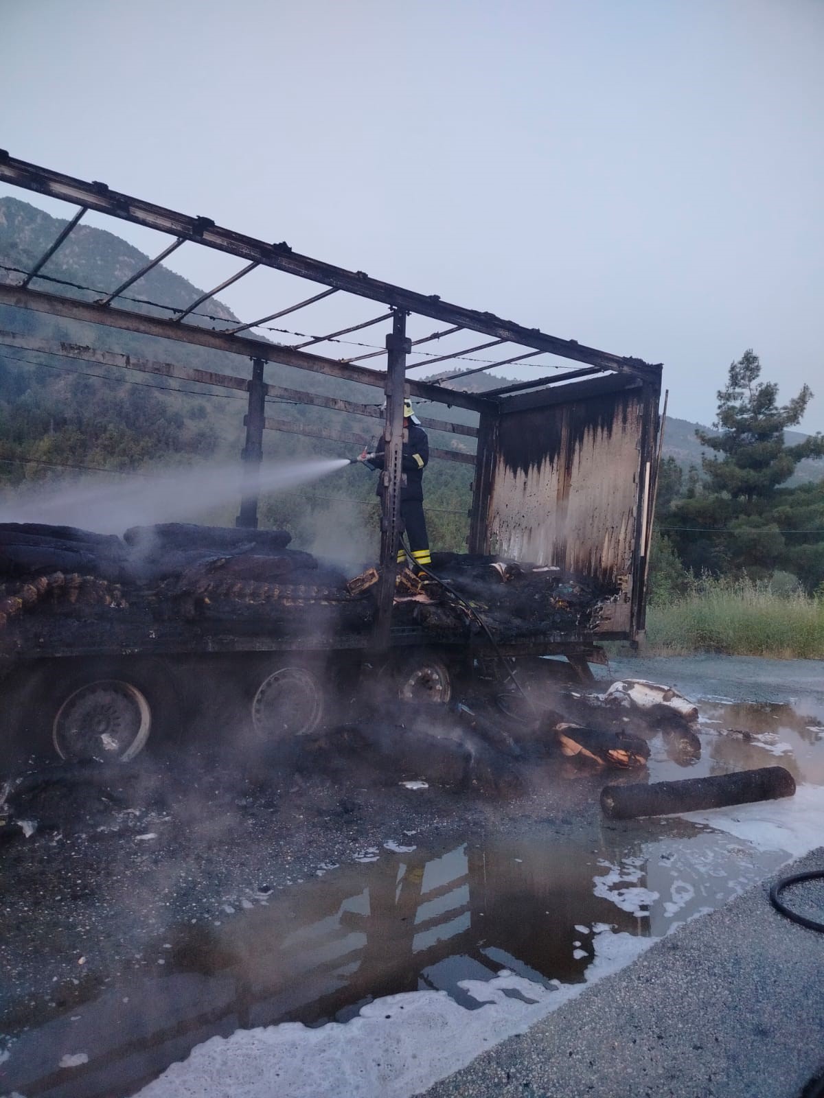 Olay, D100 karayolu Karaköy mevkiinde meydana geldi (1)