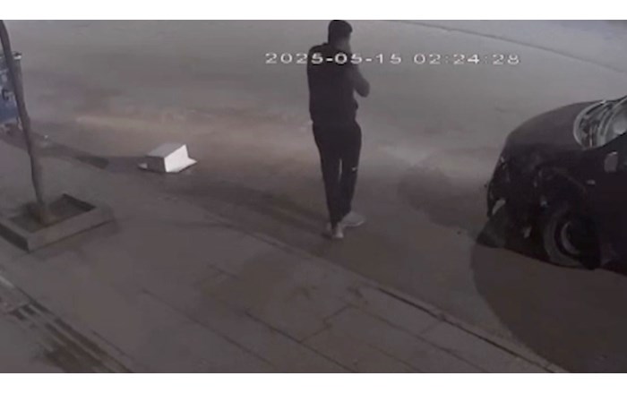 Olay, gece saatlerinde Alaca ilçesi Ankara Caddesi'nde meydana geldi