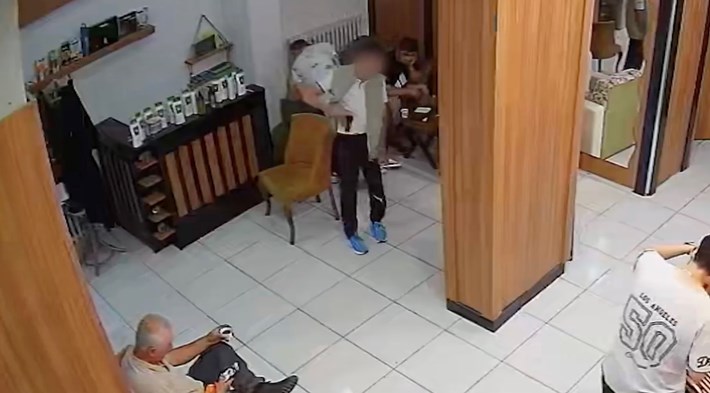 Olay, Gülabibey Mahallesi Ata Caddesi'nde meydana geldi