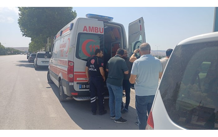 Olay, İnönü Caddesi üzerinde bulunan bir oto galeride meydana geldi (1)