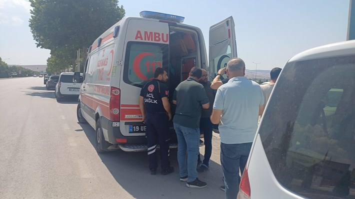 Olay, İnönü Caddesi üzerinde bulunan bir oto galeride meydana geldi (1)