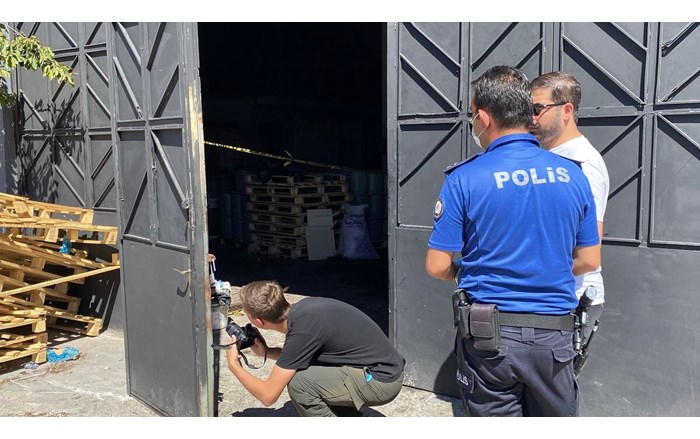 Olay yerine gelen ekipler anne ve oğlunun hayatını kaybettiğini belirledi (3)