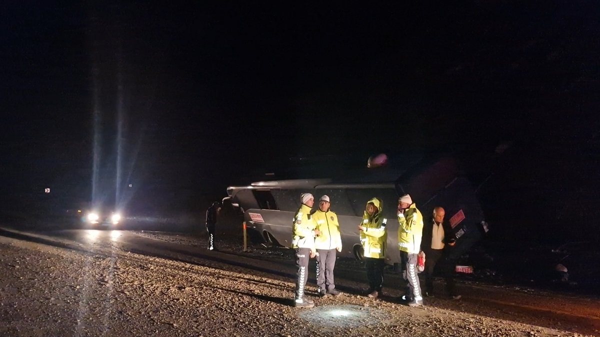 Olay yerine sağlık, jandarma ve Alaca Belediyesi itfaiye ekipleri sevk edildi (1)