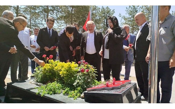 Osmancıklı Müzik Öğretmeni Şenay Aybüke Yayçın, şehadetinin yıldönümünde saygı, rahmet ve şükranla anıldı (1)