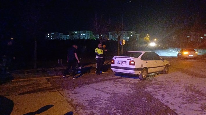 Otomobil ile çarpışan elektrikli scooter sürücüsü yaralandı