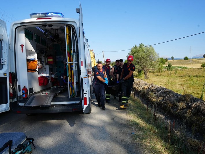 Otomobil sürücüsünün ölümüyle sonuçlanan trafik kazasıyla ilgili gözaltına alınan biçerdöver sürücüsü tutuklandı (1)