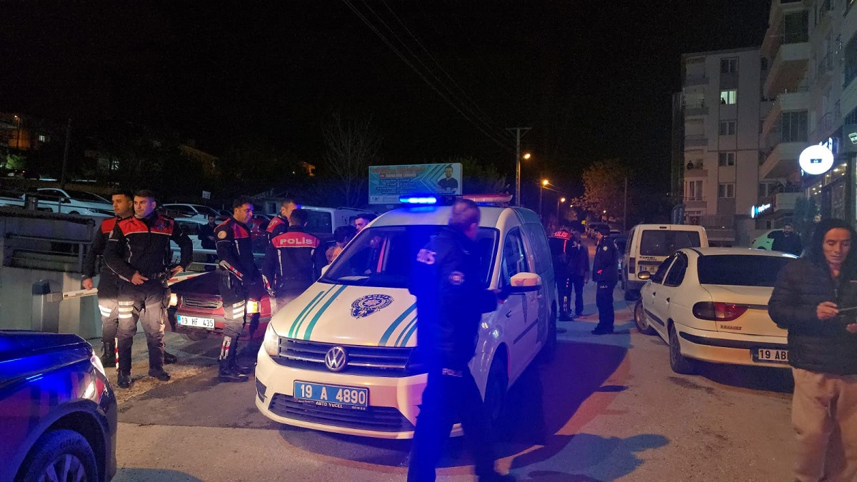 Polis ekipleri tarafından şahıs ve araç sahibine 60 bin 41 TL cezai işlem uygulandı