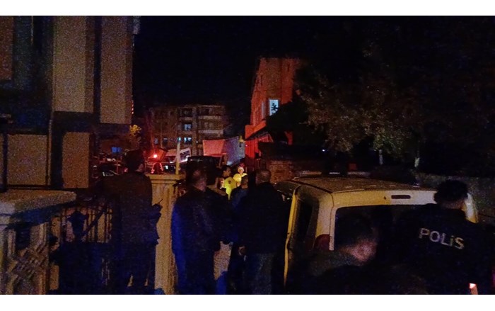 Polis ekiplerini fark edince kaçmaya çalışan 16 yaşındaki ehliyetsiz sürücü, kaçamadan yakalandı (1)