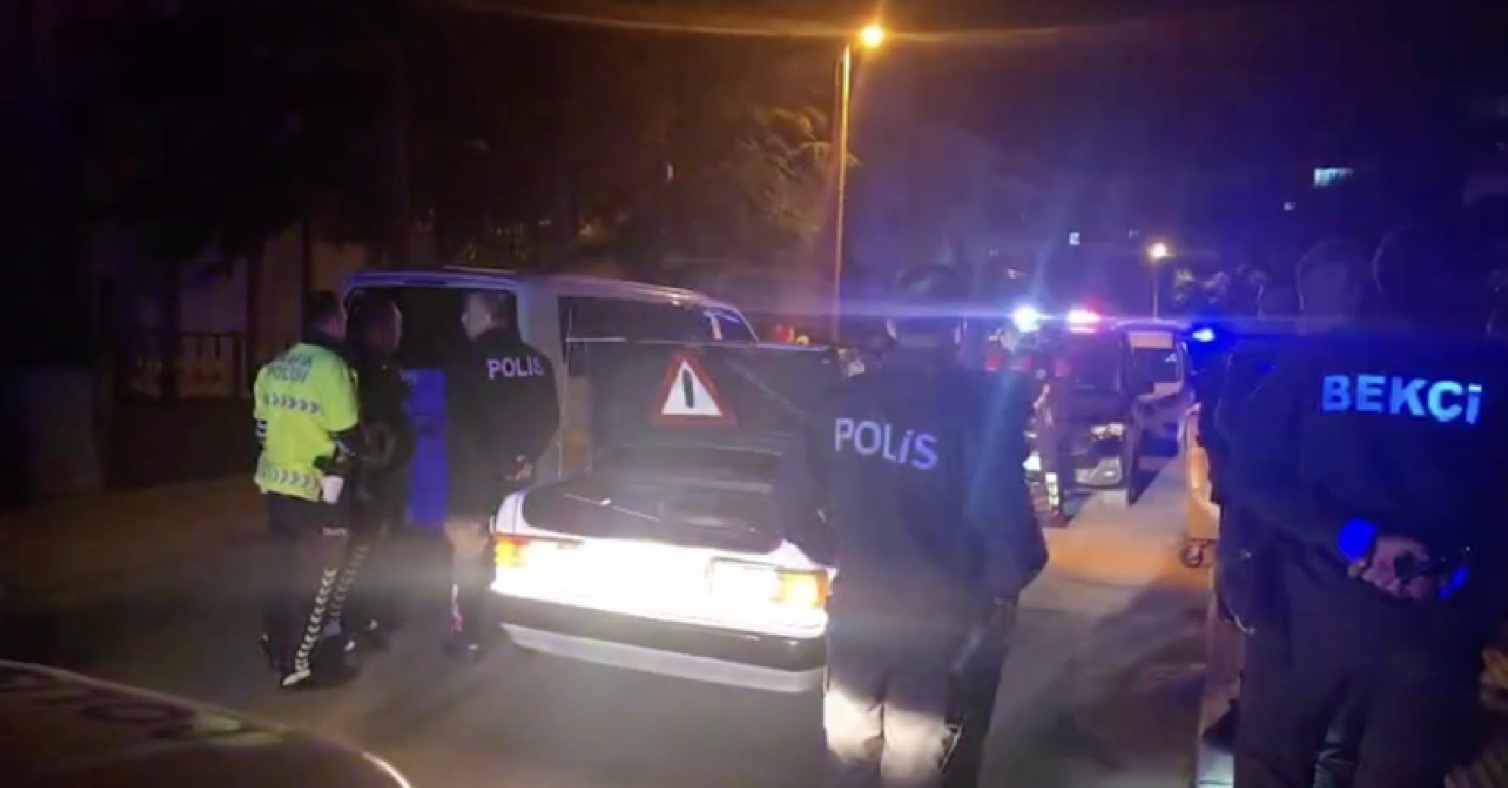 Polis ekiplerinin dur ihtarına uymayan sürücü, kovalamaca sonucu yakalandı