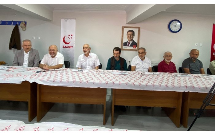 Saadet Partisi Samsun Milletvekili Mehmet Karaman, Çorum'da partililerle buluştu (2)