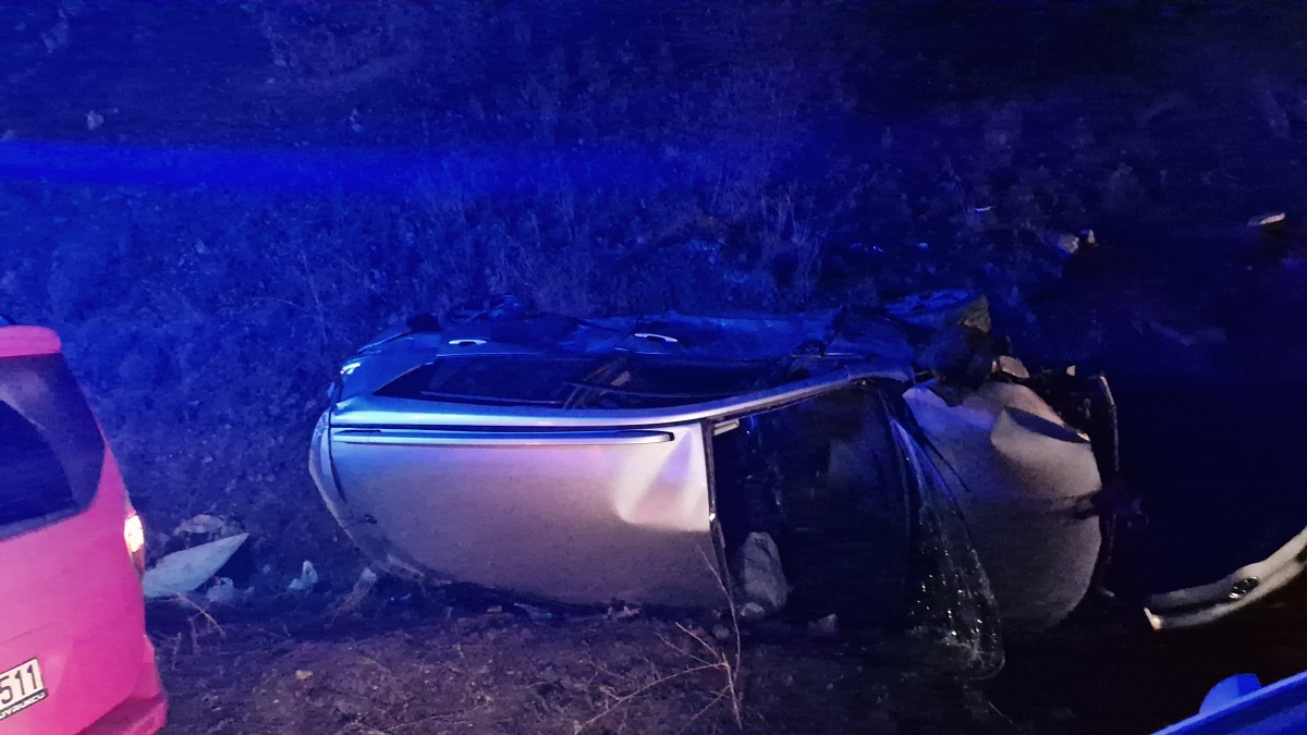 sağanak yağışın sebep olduğu kazada 3 kişi yaralandı