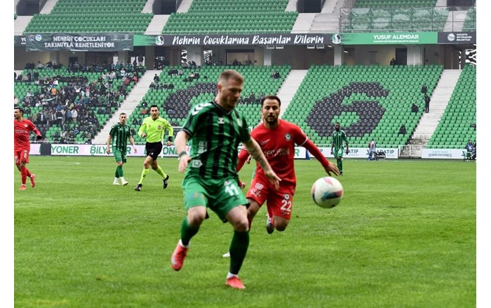 Sakaryaspor Çorum FK maçından görüntüler (3)