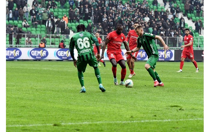 Sakaryaspor Çorum FK maçından görüntüler (7)