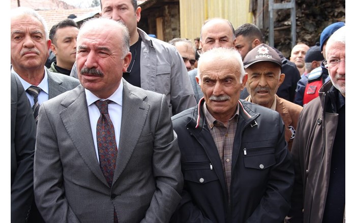 Şehit ailesinin yeni evinin temeli, dualar eşliğinde düzenlenen törenle atıldı (1)