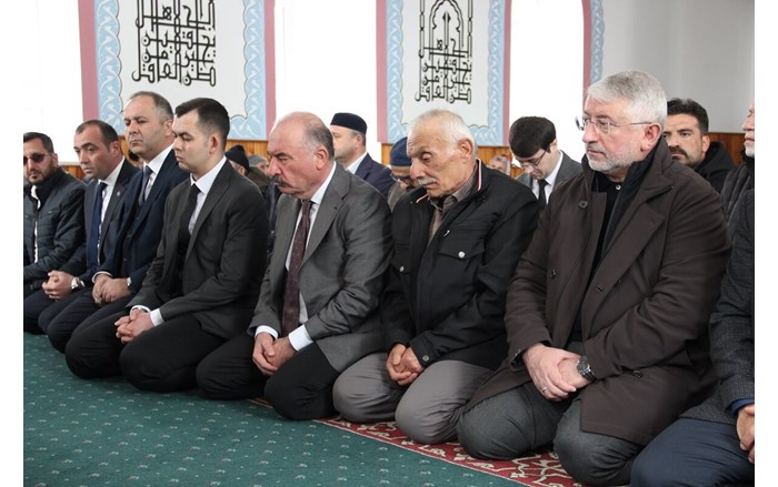 Şehit ailesinin yeni evinin temeli, dualar eşliğinde düzenlenen törenle atıldı (3)