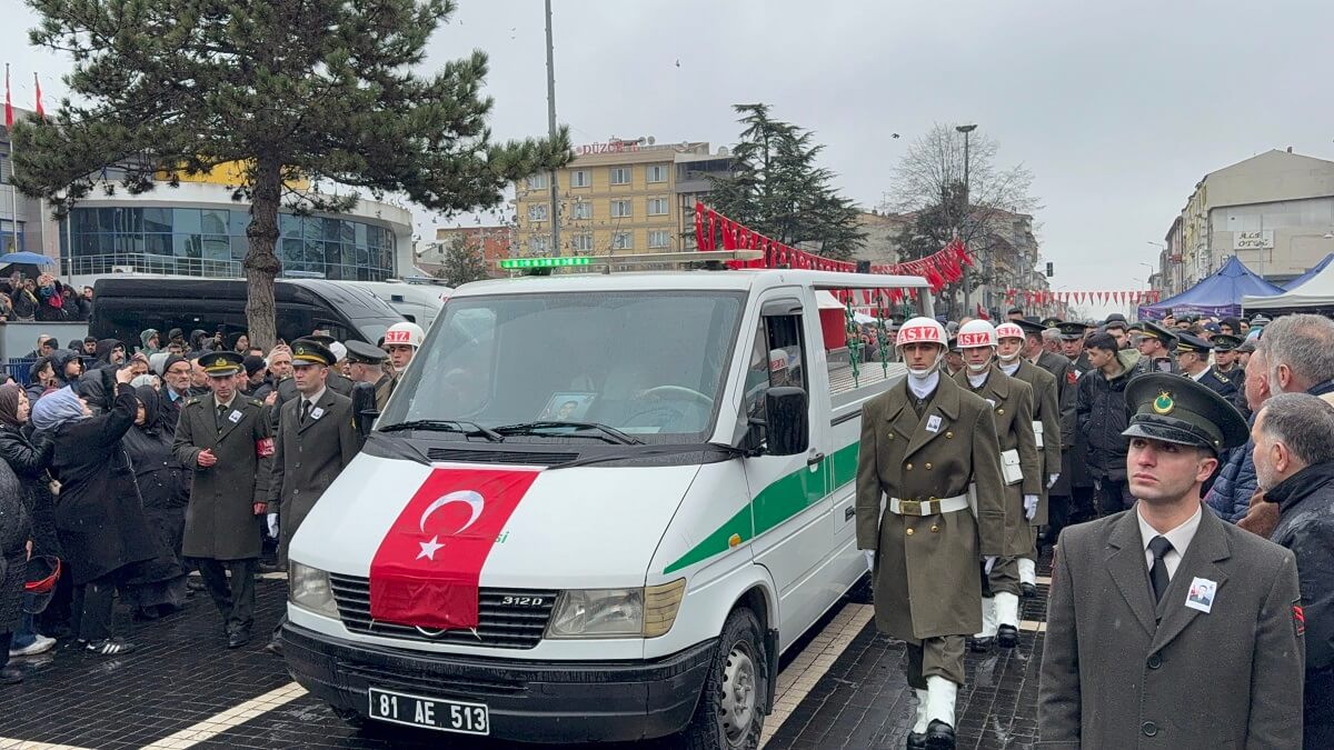 Şehit Uzman Çavuş Mustafa Bazna, askeri törenle toprağa verildi (5)