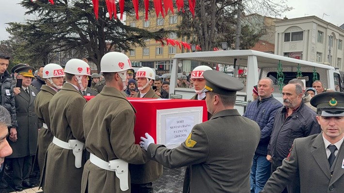 Şehit Uzman Çavuş Mustafa Bazna, son yolculuğuna uğurlandı (1)
