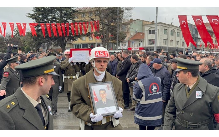 Şehit Uzman Çavuş Mustafa Bazna, son yolculuğuna uğurlandı (2)