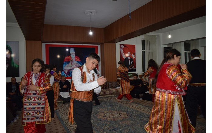 Semah ekibi cemde sunum yaptı (2)