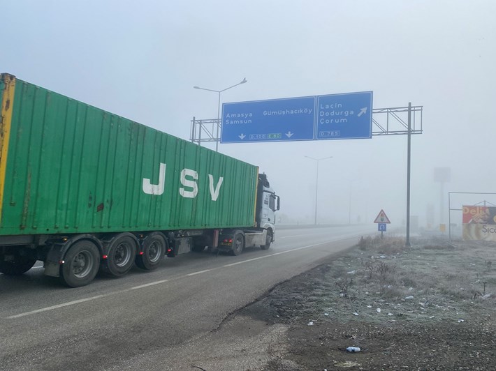 Sis, sürücülere zon anlar yaşatıyor 2