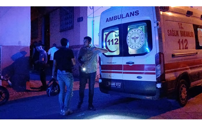 Sokak ortasında kimliği belirsiz kişi ya da kişiler tarafından pompalı tüfekle bacağından vurulan şahıs yaralandı (1)