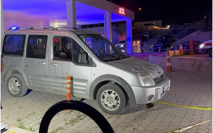 Sungurlu İlçesinde araç içerisinde tabancanın ateş alması sonucu 1 kişi yaralandı (2)