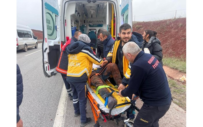 Sungurlu ilçesinde meydana gelen trafik kazasında ağır yaralanan vatandaş, 20 günlük yaşam savaşını kaybetti (2)