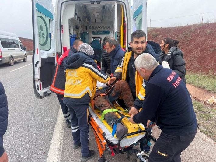 Sungurlu ilçesinde meydana gelen trafik kazasında ağır yaralanan vatandaş, 20 günlük yaşam savaşını kaybetti (2)