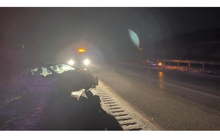 Sungurlu'da 2 otomobil çarpıştı