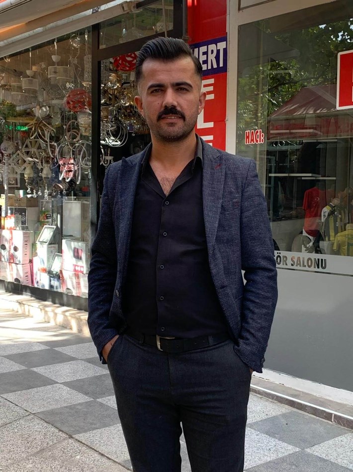 Tabancadan çıkan kurşun, aracın yanında bulunan M.K.’nin başına isabet etti